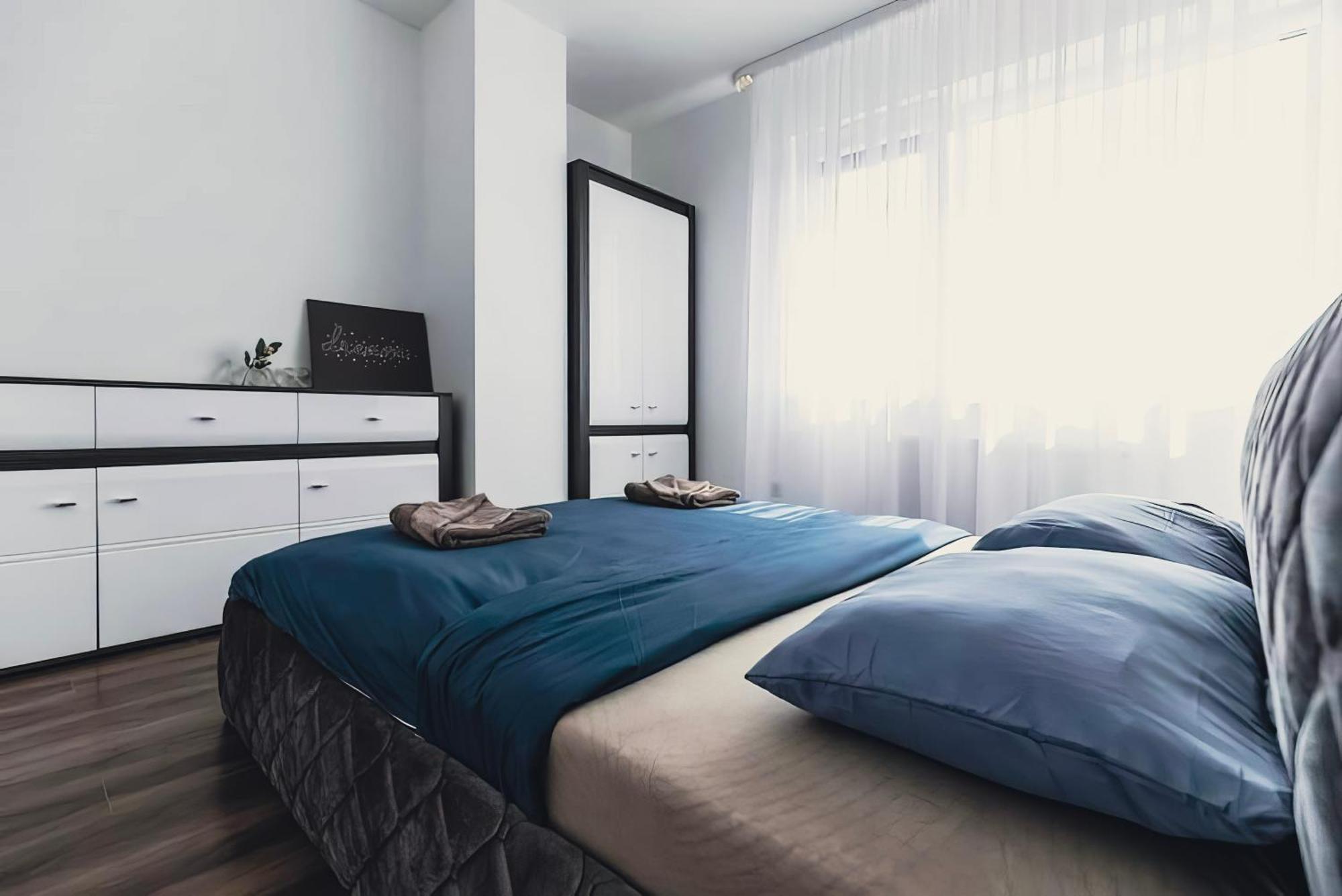 Center Pearl 2Br Wifi Easy-Check-In Appartement Klaipėda Buitenkant foto