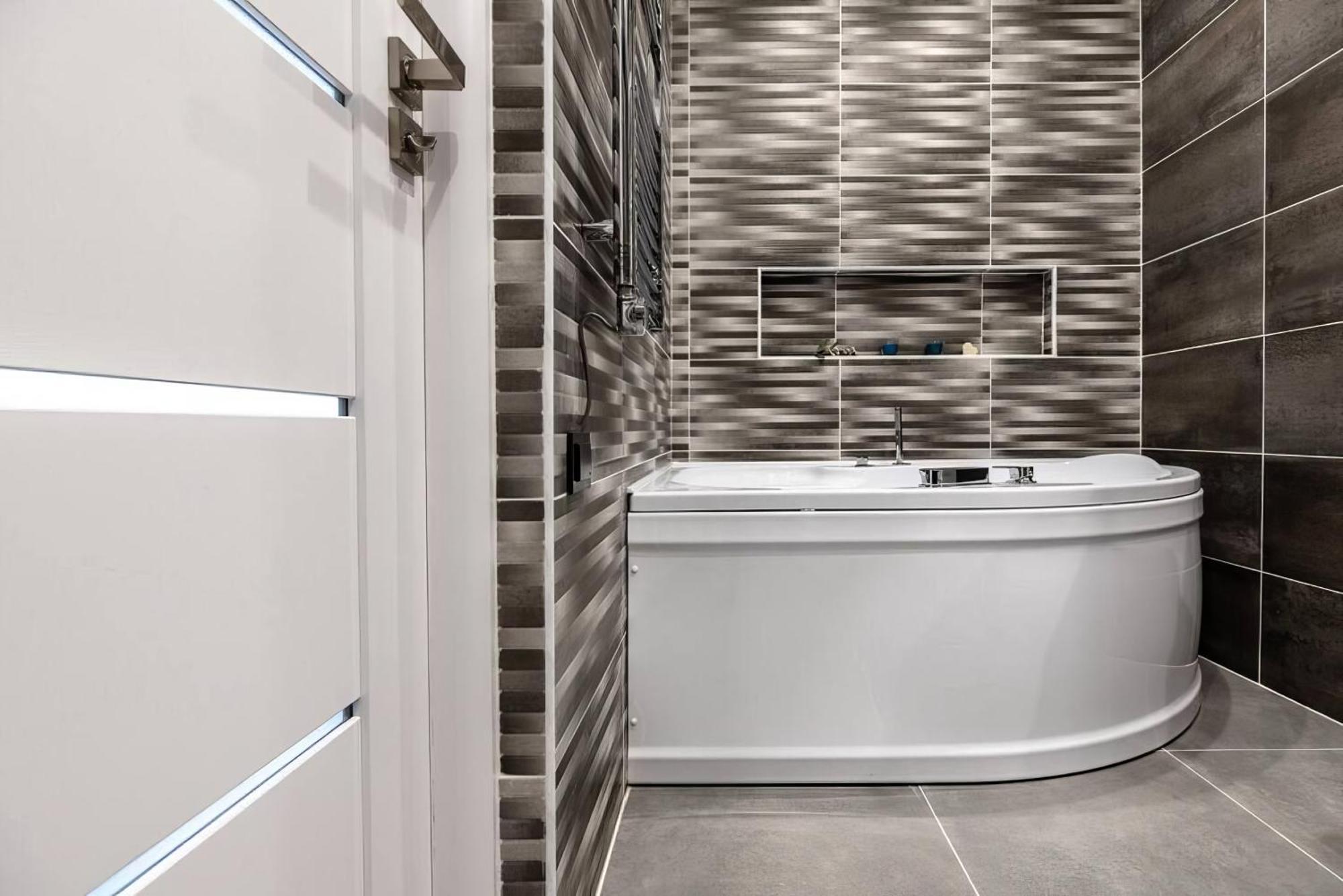 Center Pearl 2Br Wifi Easy-Check-In Appartement Klaipėda Buitenkant foto